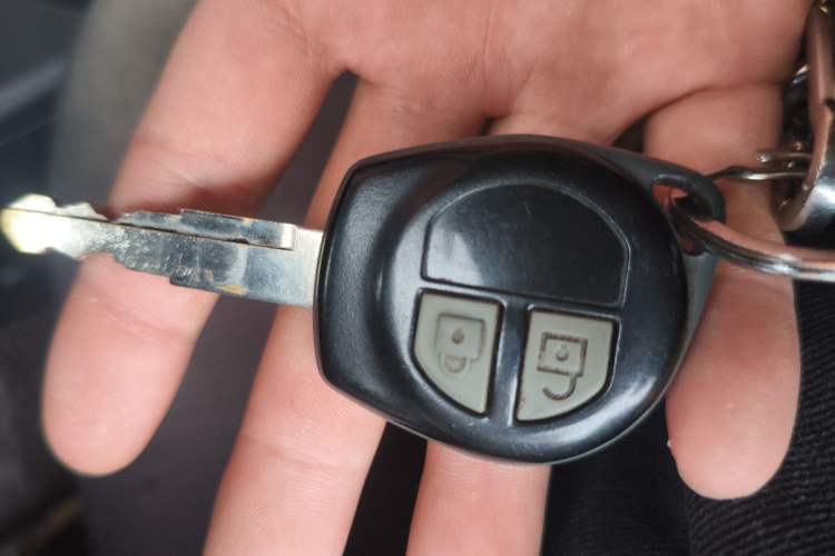 Used Suzuki Alto 2013 1.0L Manual Luxury Model Vehicle Key