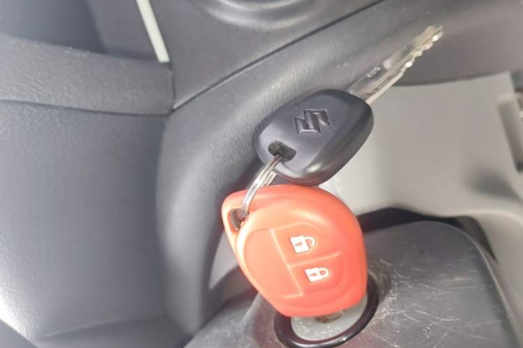 Used Suzuki Alto 2013 1.0L Automatic Luxury Model Vehicle Key