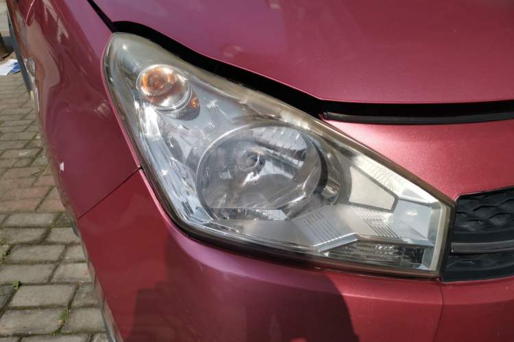 Used Suzuki Alto 2013 1.0L Automatic Luxury Model Right Front Headlight