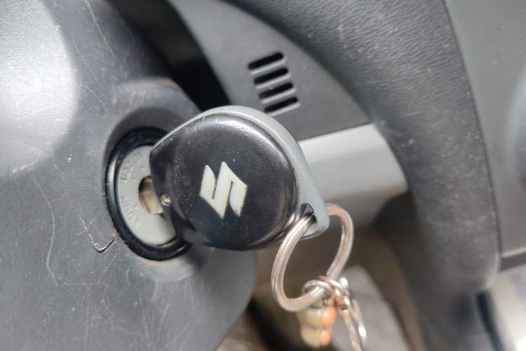 Used Suzuki Alto 2013 1.0L Manual Luxury Model Vehicle Key