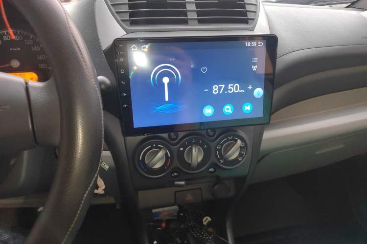 Used Suzuki Alto 2013 1.0L Automatic Luxury Model Audio And AC Panel