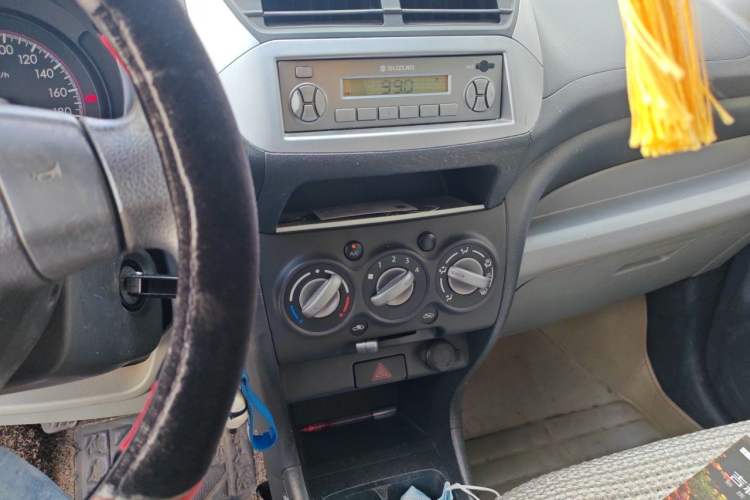 Used Suzuki Alto 2013 Revised Version 1.0L Manual Comfort Edition Audio And AC Panel