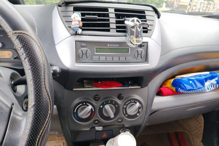 Used Suzuki Alto 2013 Revised Version 1.0L Manual Comfort Edition Audio And AC Panel
