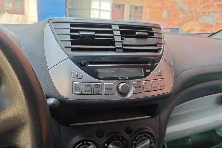 Used Suzuki Alto 2013 1.0L Manual Utility Model Audio And AC Panel