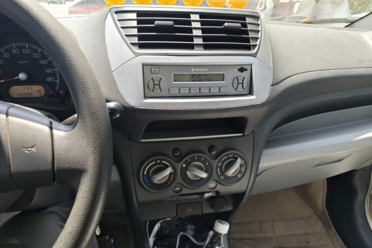 Used Suzuki Alto 2013 1.0L Manual Comfort Version Audio And AC Panel