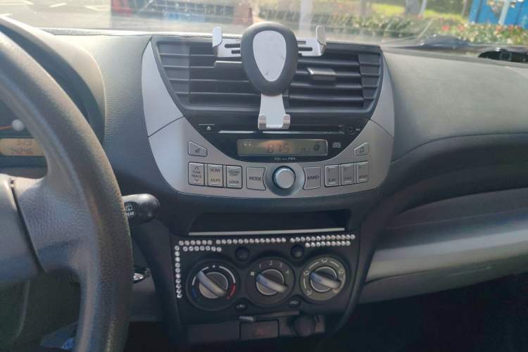 Used Suzuki Alto 2013 1.0L Automatic Luxury Model Audio And AC Panel