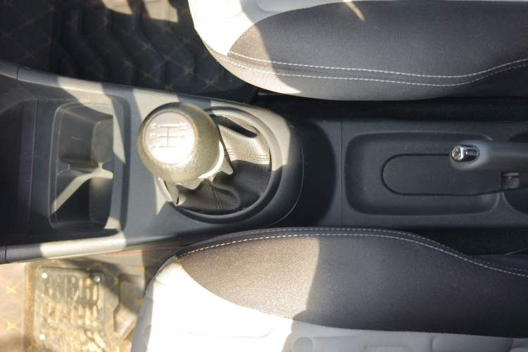 Used Suzuki Alto 2013 1.0L Manual Utility Model Audio And AC Panel