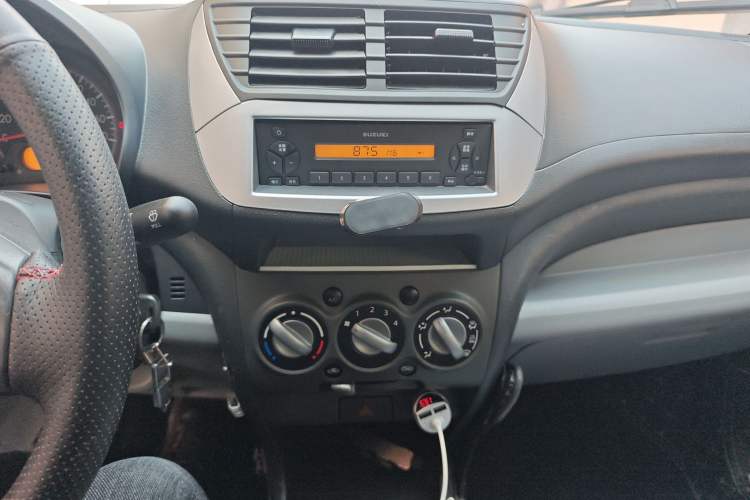 Used Suzuki Alto 2013 1.0L Manual Utility Model Audio And AC Panel