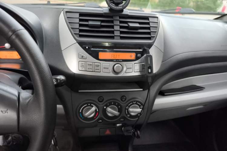 Used Suzuki Alto 2013 1.0L Manual Luxury Model Audio And AC Panel