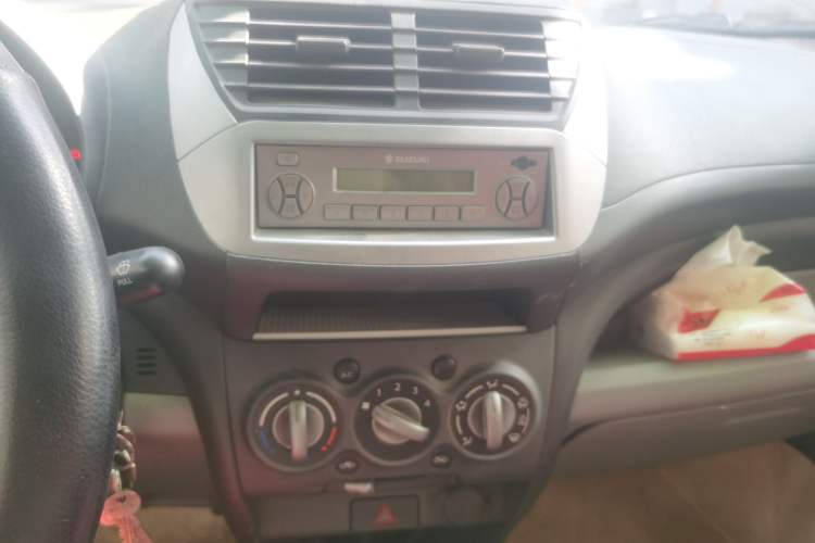 Used Suzuki Alto 2013 1.0L Manual Comfort Version Audio And AC Panel