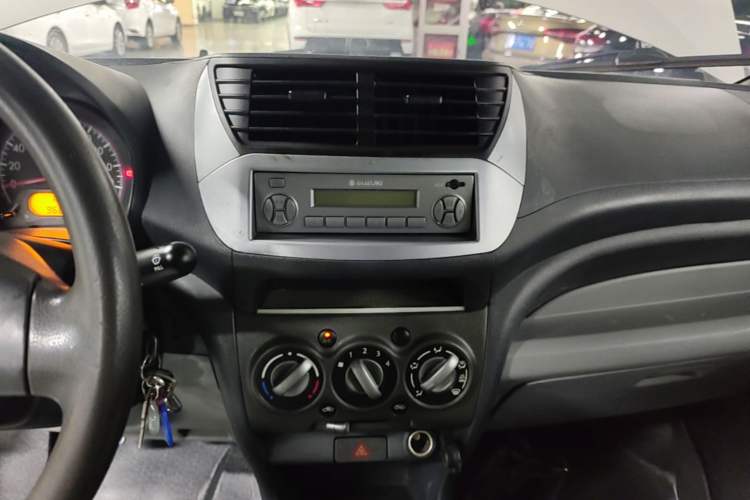 Used Suzuki Alto 2013 Revised Version 1.0L Manual Comfort Edition Audio And AC Panel