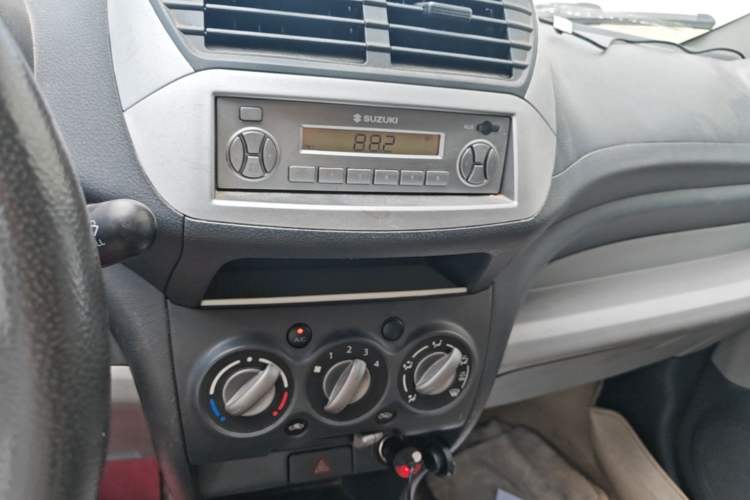 Used Suzuki Alto 2013 1.0L Manual Utility Model Audio And AC Panel