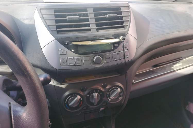 Used Suzuki Alto 2013 1.0L Manual Comfort Version Audio And AC Panel