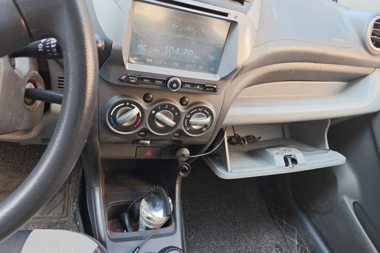 Used Suzuki Alto 2013 1.0L Manual Luxury Model Audio And AC Panel