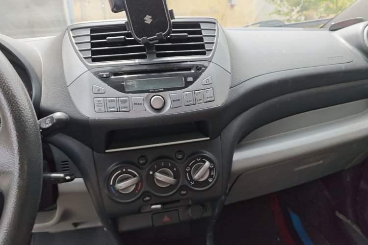 Used Suzuki Alto 2013 1.0L Automatic Luxury Model Audio And AC Panel