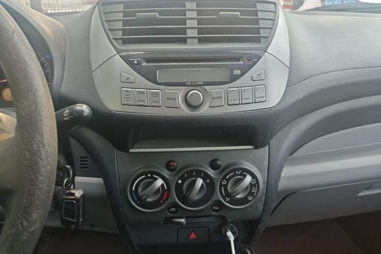 Used Suzuki Alto 2013 1.0L Manual Utility Model Audio And AC Panel