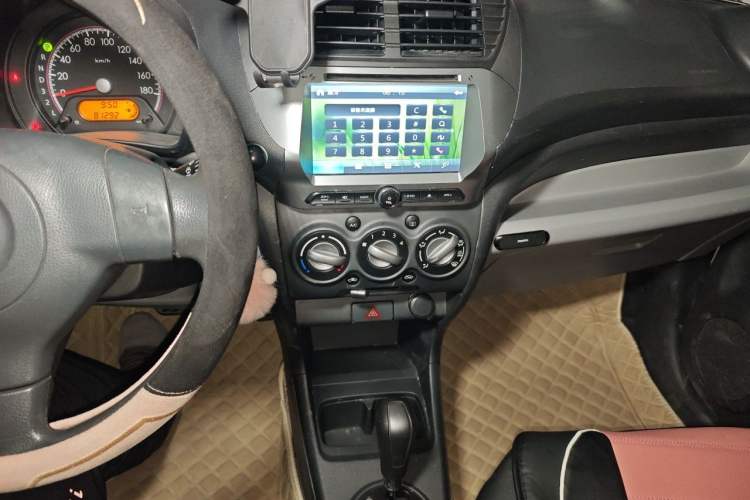 Used Suzuki Alto 2013 1.0L Automatic Luxury Model Audio And AC Panel