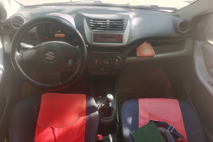 Used Suzuki Alto 2013 1.0L Manual Comfort Version Center Console