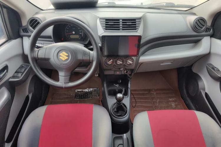 Used Suzuki Alto 2013 1.0L Manual Utility Model Center Console
