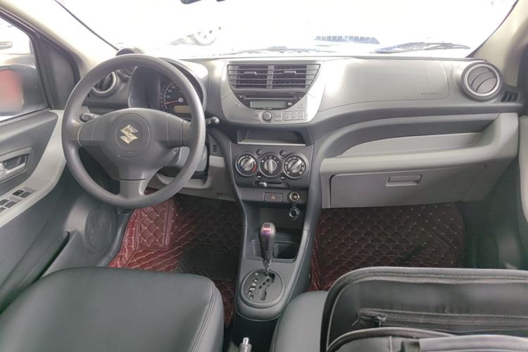Used Suzuki Alto 2013 1.0L Automatic Luxury Model Center Console