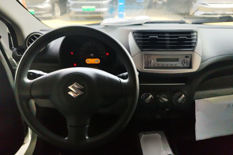 Used Suzuki Alto 2013 1.0L Manual Utility Model Center Console