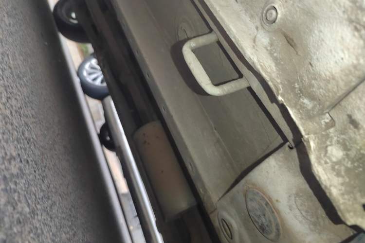 Used Suzuki Alto 2013 1.0L Automatic Luxury Model Chassis Front Right