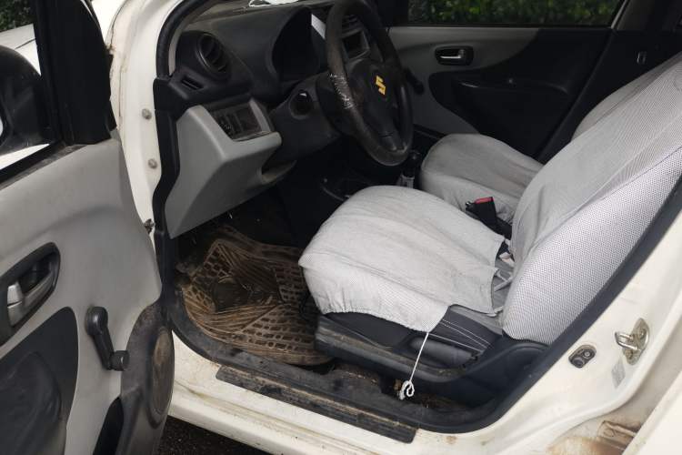 Used Suzuki Alto 2013 1.0L Manual Utility Model Driver Seat