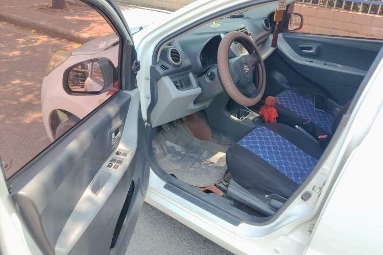 Used Suzuki Alto 2013 Revised Version 1.0L Manual Comfort Edition Driver Seat
