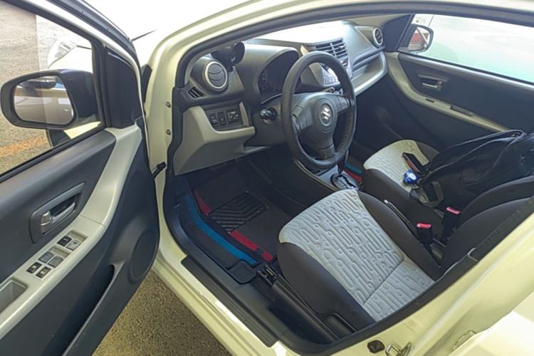 Used Suzuki Alto 2013 1.0L Automatic Luxury Model Driver Seat