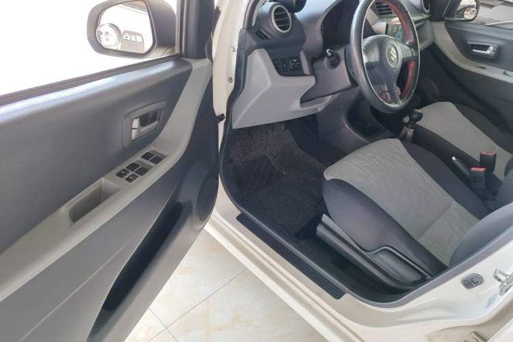 Used Suzuki Alto 2013 1.0L Manual Luxury Model Driver Seat