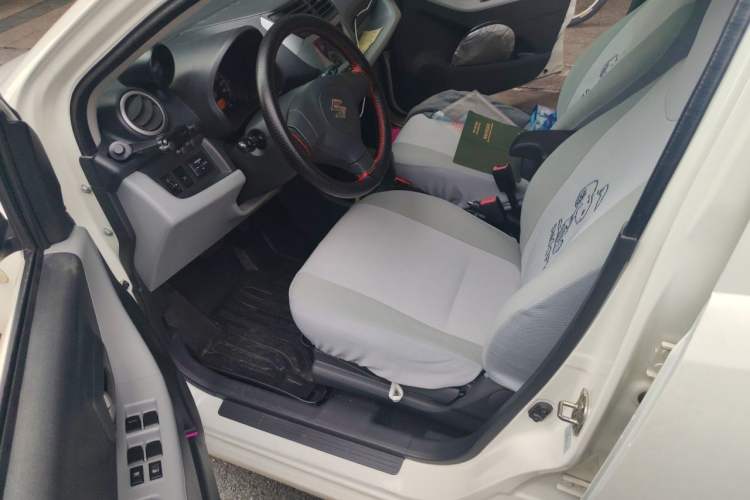 Used Suzuki Alto 2013 1.0L Automatic Luxury Model Driver Seat