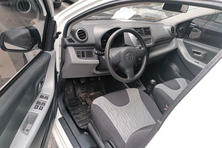 Used Suzuki Alto 2013 Revised Version 1.0L Manual Comfort Edition Driver Seat