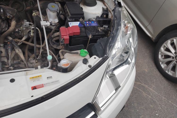 Used Suzuki Alto 2013 1.0L Automatic Luxury Model Engine Bay Left