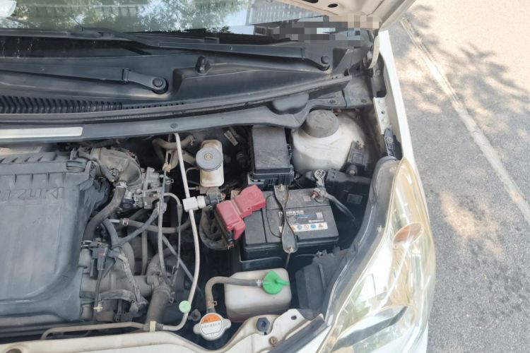 Used Suzuki Alto 2013 1.0L Automatic Luxury Model Engine Bay Left
