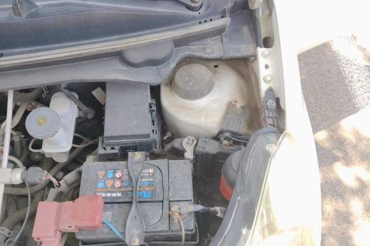 Used Suzuki Alto 2013 Revised Version 1.0L Manual Comfort Edition Engine Bay Left