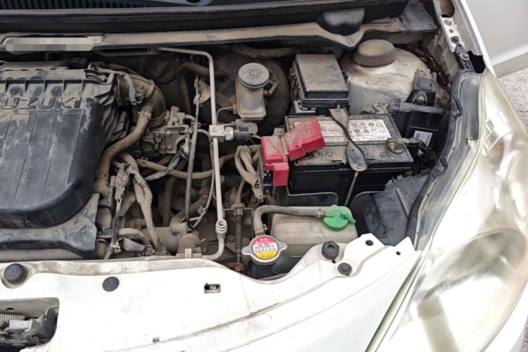 Used Suzuki Alto 2013 1.0L Manual Luxury Model Engine Bay Left