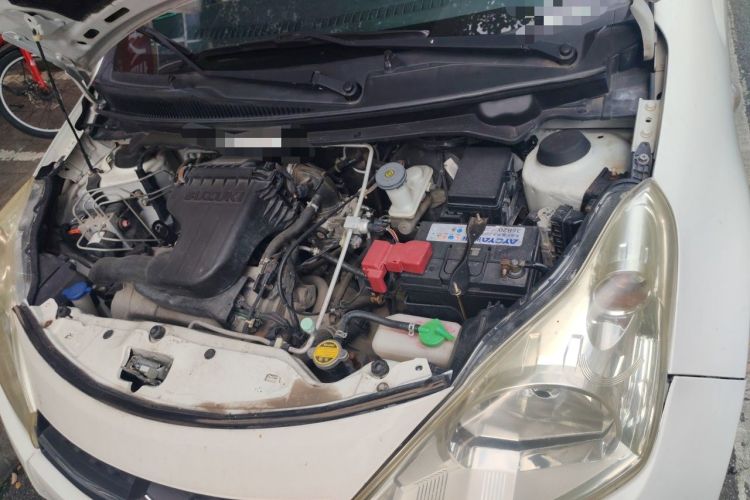 Used Suzuki Alto 2013 1.0L Automatic Luxury Model Engine Bay Left