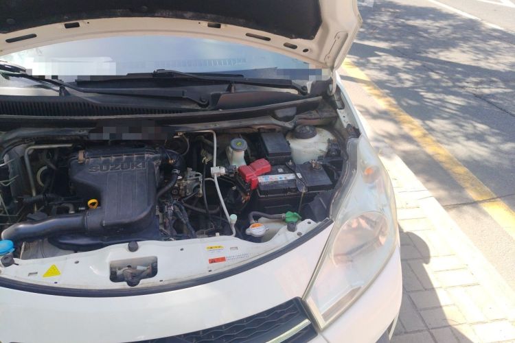 Used Suzuki Alto 2013 1.0L Automatic Luxury Model Engine Bay Left