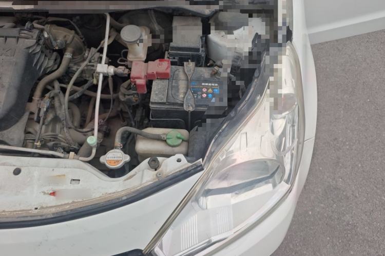 Used Suzuki Alto 2013 1.0L Automatic Luxury Model Engine Bay Left