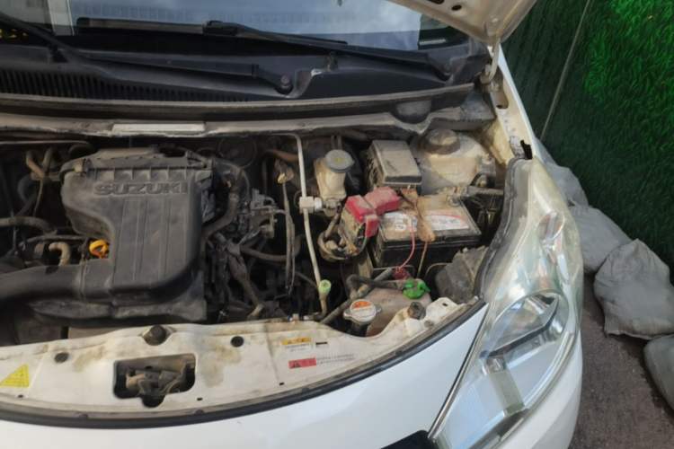 Used Suzuki Alto 2013 1.0L Automatic Luxury Model Engine Bay Left