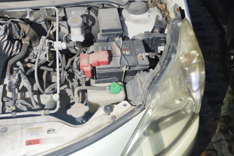 Used Suzuki Alto 2013 1.0L Manual Luxury Model Engine Bay Left