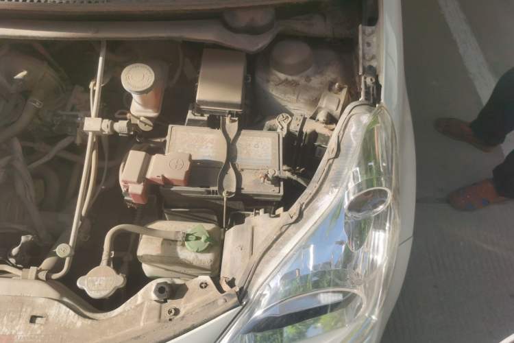 Used Suzuki Alto 2013 1.0L Manual Comfort Version Engine Bay Left