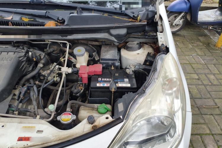 Used Suzuki Alto 2013 1.0L Manual Luxury Model Engine Bay Left