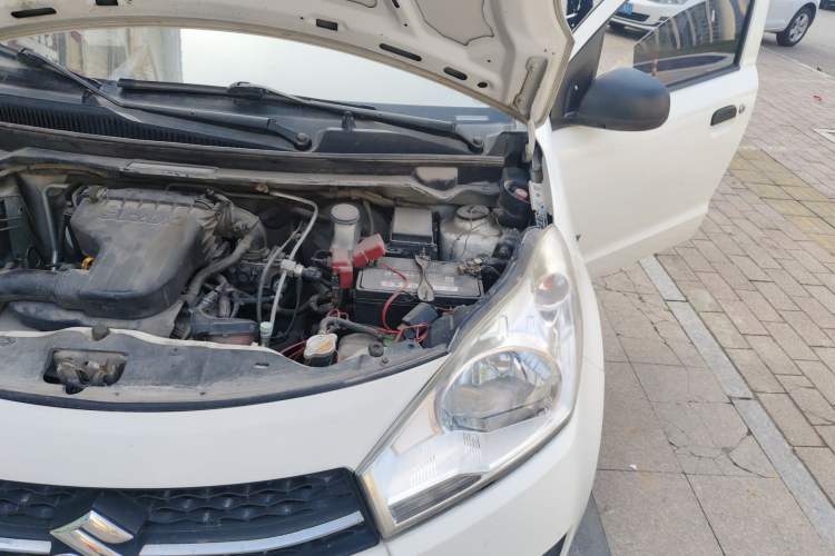 Used Suzuki Alto 2013 1.0L Manual Utility Model Engine Bay Left