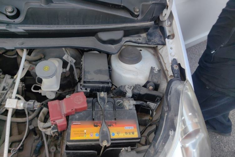 Used Suzuki Alto 2013 1.0L Automatic Luxury Model Engine Bay Left