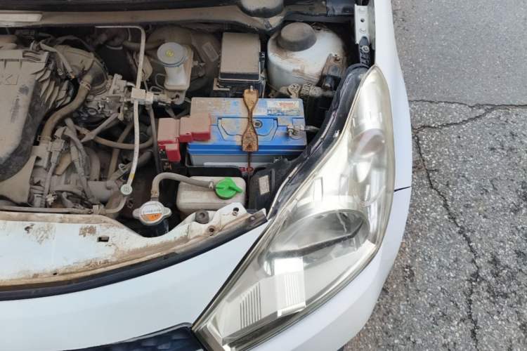 Used Suzuki Alto 2013 1.0L Manual Luxury Model Engine Bay Left