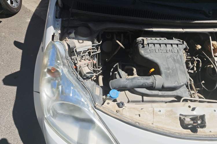Used Suzuki Alto 2013 1.0L Manual Luxury Model Engine Bay Right