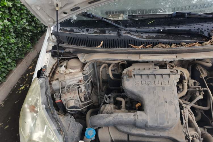 Used Suzuki Alto 2013 1.0L Manual Utility Model Engine Bay Right
