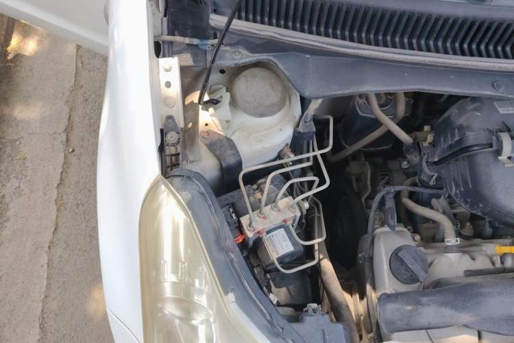 Used Suzuki Alto 2013 Revised Version 1.0L Manual Comfort Edition Engine Bay Right