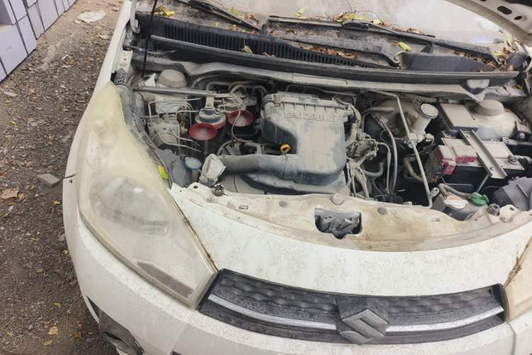 Used Suzuki Alto 2013 1.0L Manual Luxury Model Engine Bay Right